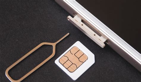 do apps stay on smart phone when changing sim cards|what happens when you switch sim cards.